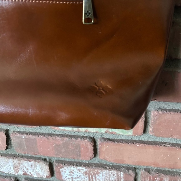 Patricia Nash Alessano Leather Shoulder Bag in Dark Tan - Picture 4 of 12